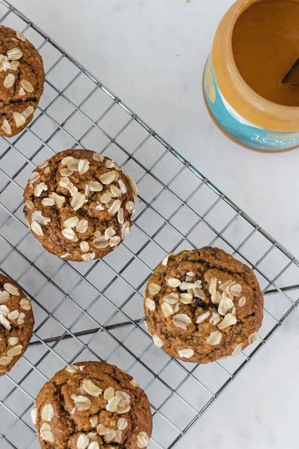 flourless banana oatmeal muffins with peanut butter