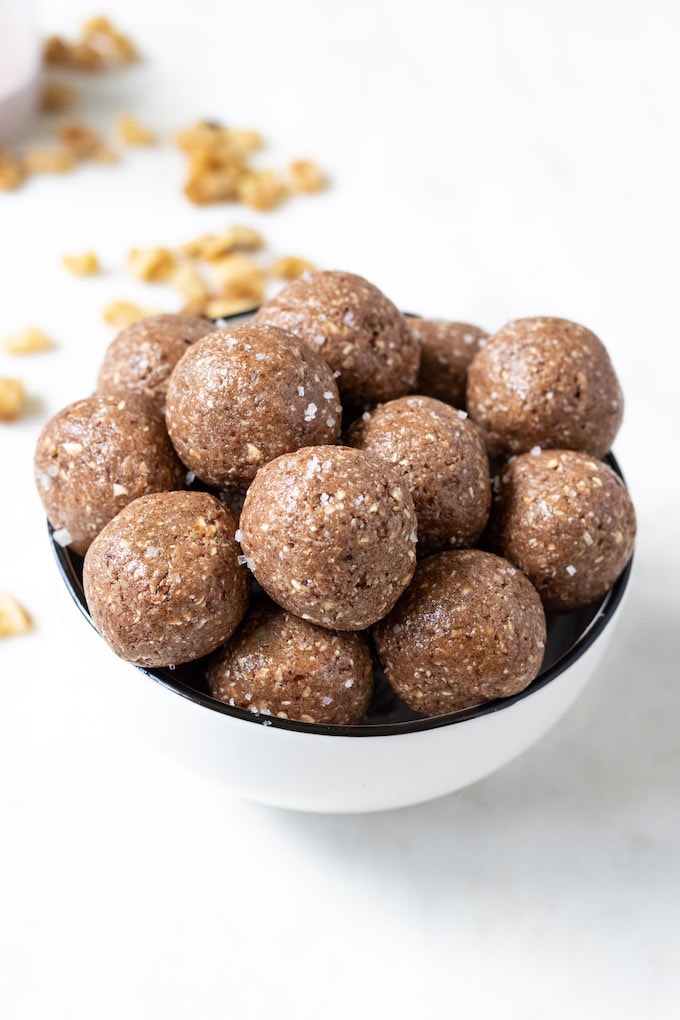 A bowl of 5 ingredient protein balls.