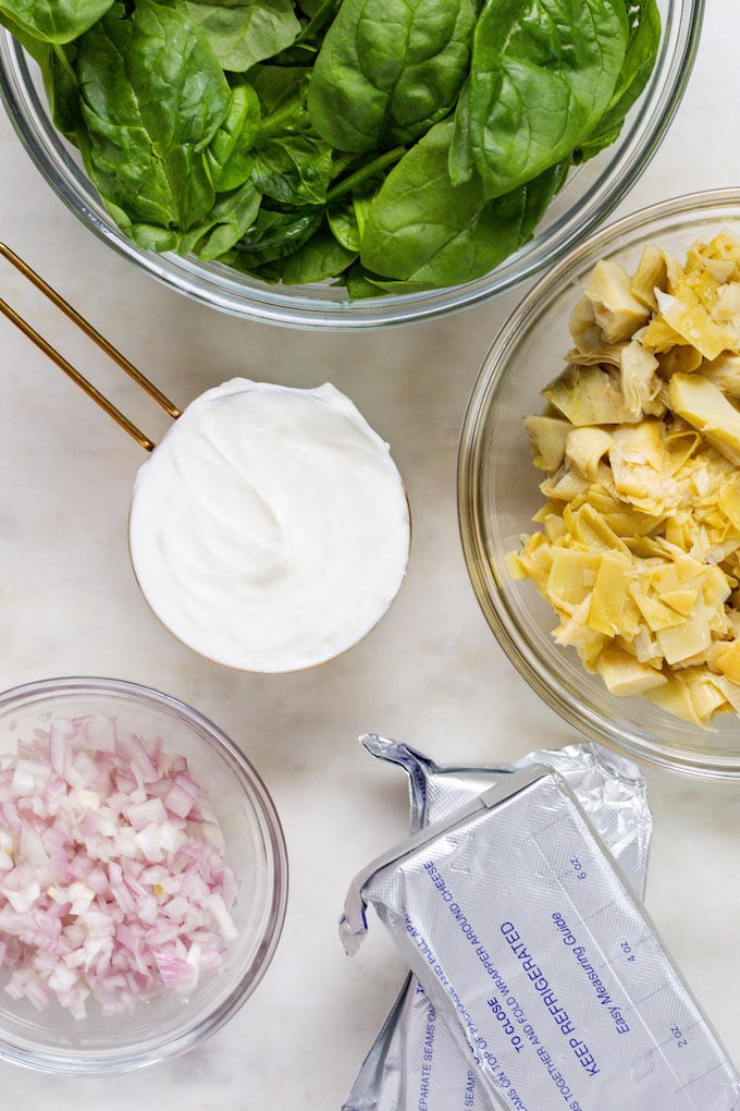 Ingredients for healthy spinach artichoke dip