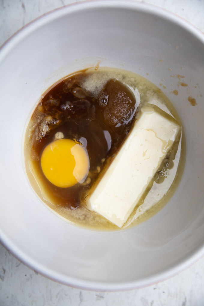 Wet ingredients for cookie skillet in a bowl.